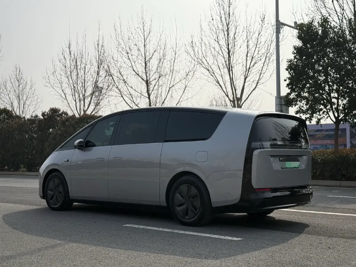 2024 Li MEGA BEV 102.7KWH,autocango,china used car exporter,china ev exporter,chinese used car exporter,chinese used ev exporter