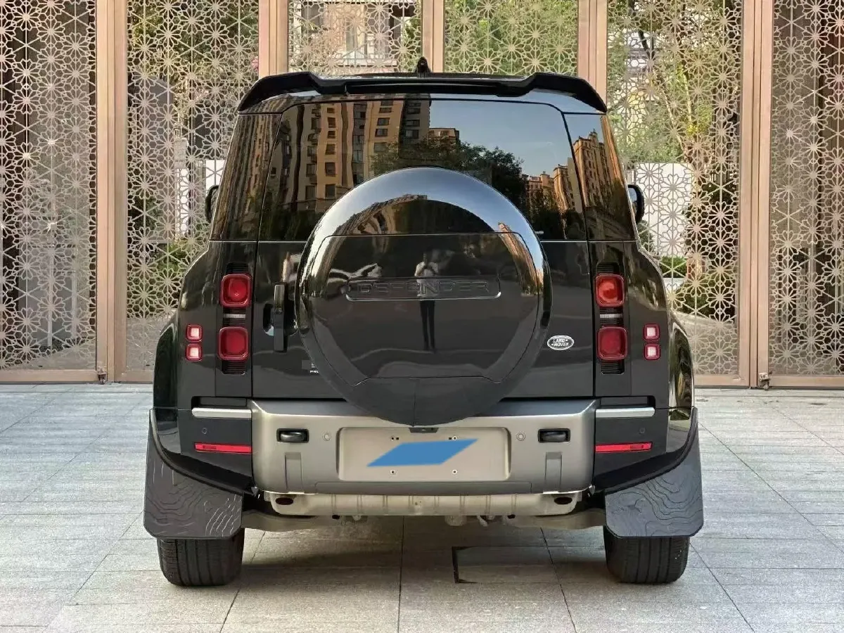 2023 Land Rover Defender 3.0T 400HP L6 8AT,autocango,china used car exporter,china ev exporter,chinese used car exporter,chinese used ev exporter