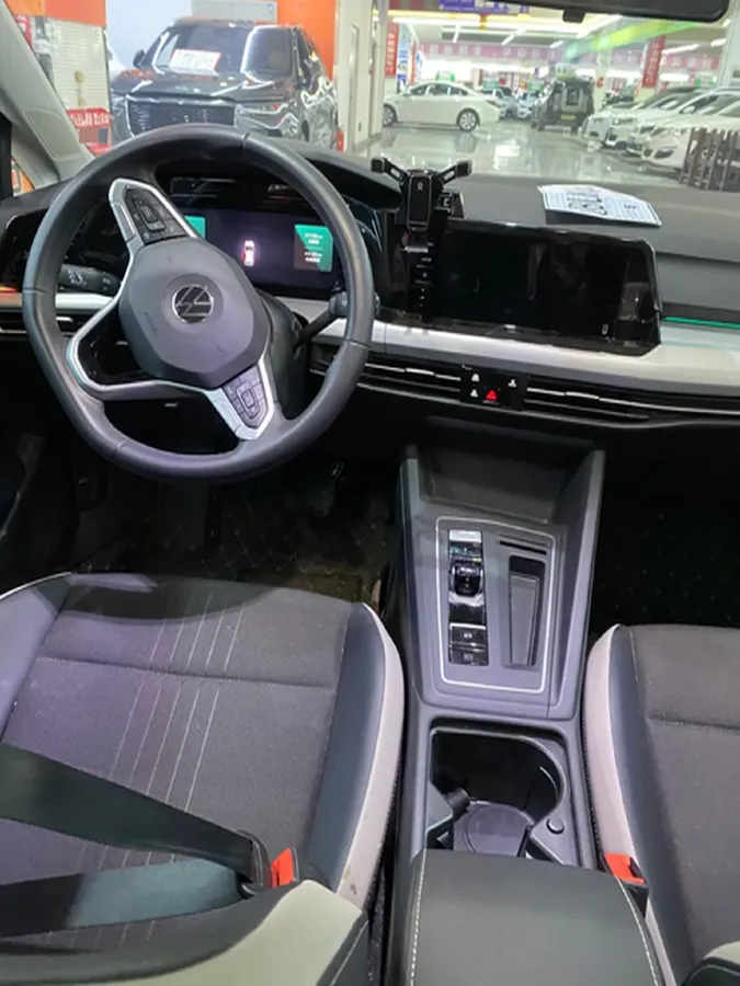 2023 Volkswagen Golf 1.4T 150HP L4 7DCT,autocango,china used car exporter,china ev exporter,chinese used car exporter,chinese used ev exporter