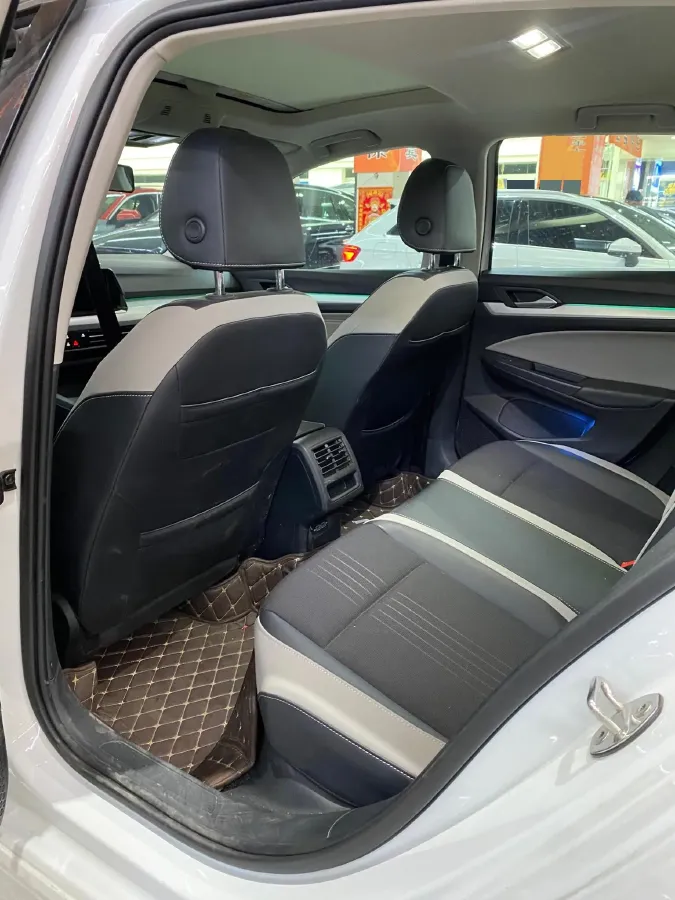 2023 Volkswagen Golf 1.4T 150HP L4 7DCT,autocango,china used car exporter,china ev exporter,chinese used car exporter,chinese used ev exporter