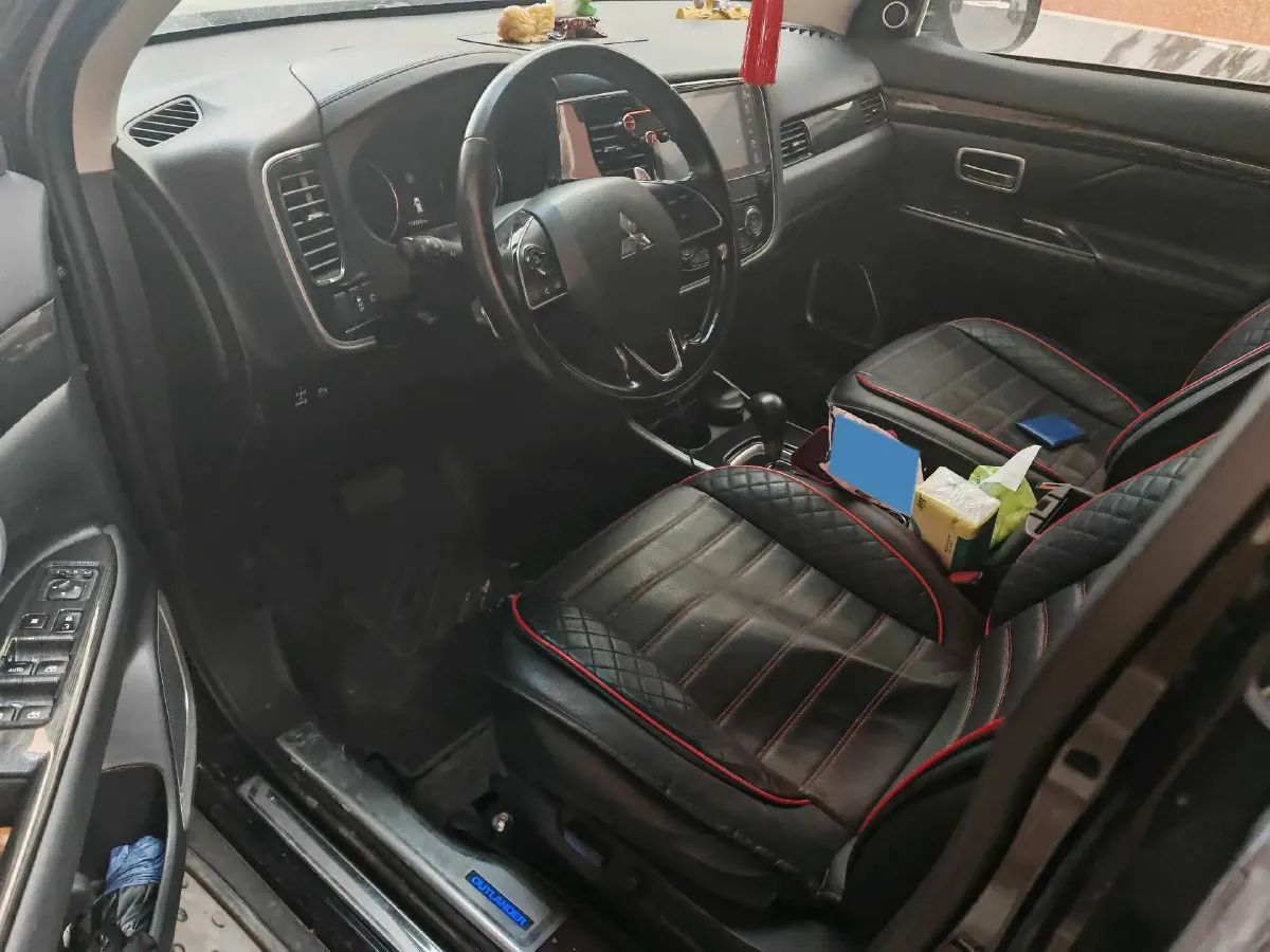 2018 Mitsubishi Outlander 2.4L 192HP L4 CVT,autocango,china used car exporter,china ev exporter,chinese used car exporter,chinese used ev exporter