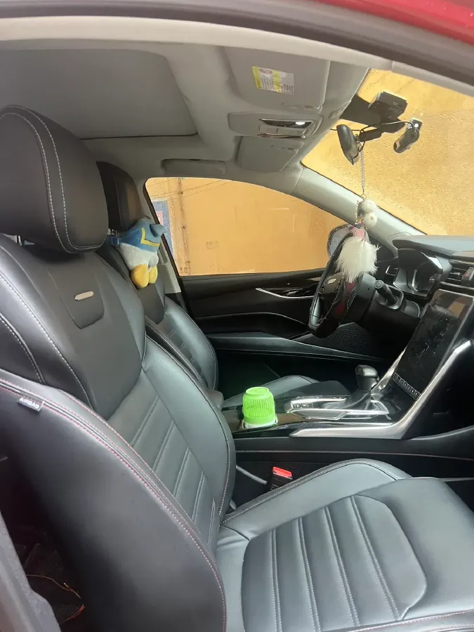 2019 MAXUS D60 1.5T 169HP L4 7DCT,autocango,china used car exporter,china ev exporter,chinese used car exporter,chinese used ev exporter