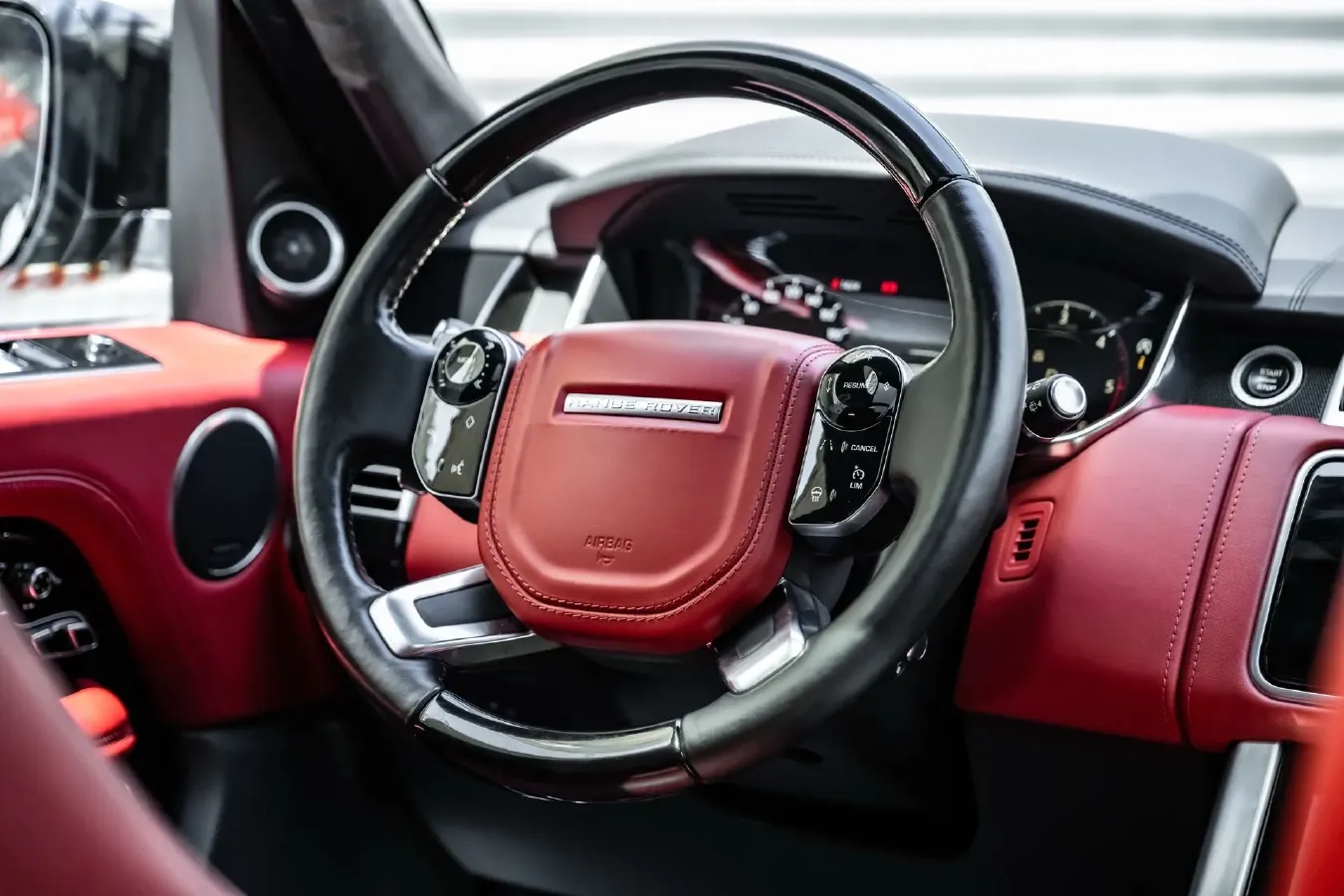 2019 Land Rover Range Rover 2.0T 301HP L4 8AT PHEV 13.1KWH,autocango,china used car exporter,china ev exporter,chinese used car exporter,chinese used ev exporter