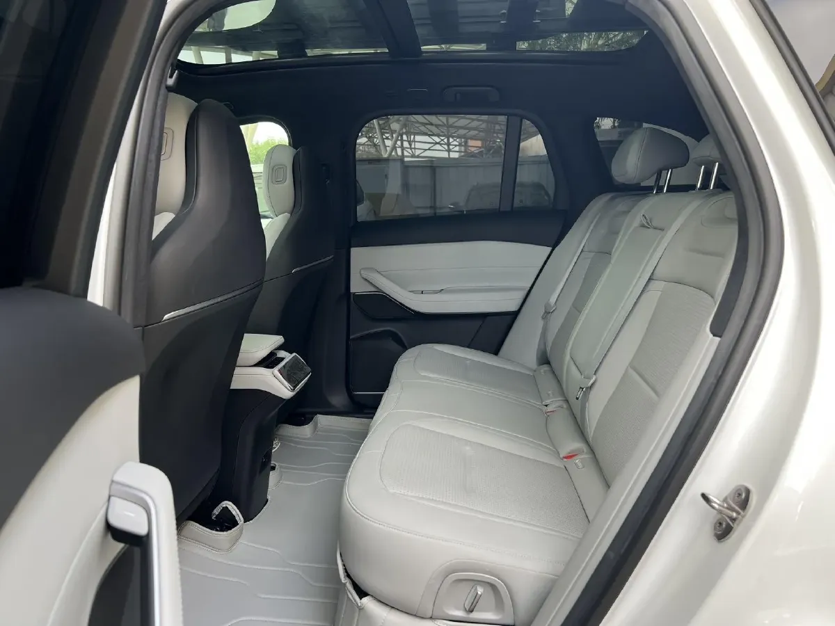 2024 NIO ES6 BEV 75KWH,autocango,china used car exporter,china ev exporter,chinese used car exporter,chinese used ev exporter