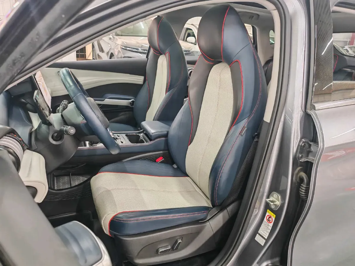 2022 Foton Grand General G7 2.0T 238HP L4 8AT,autocango,china used car exporter,china ev exporter,chinese used car exporter,chinese used ev exporter