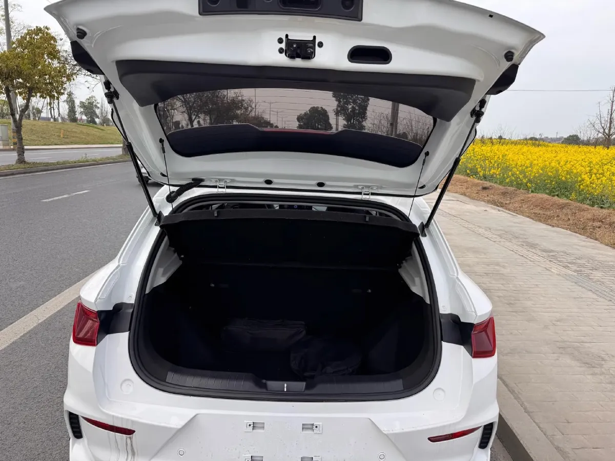 2024 BYD e2 BEV 43.2KWH,autocango,china used car exporter,china ev exporter,chinese used car exporter,chinese used ev exporter