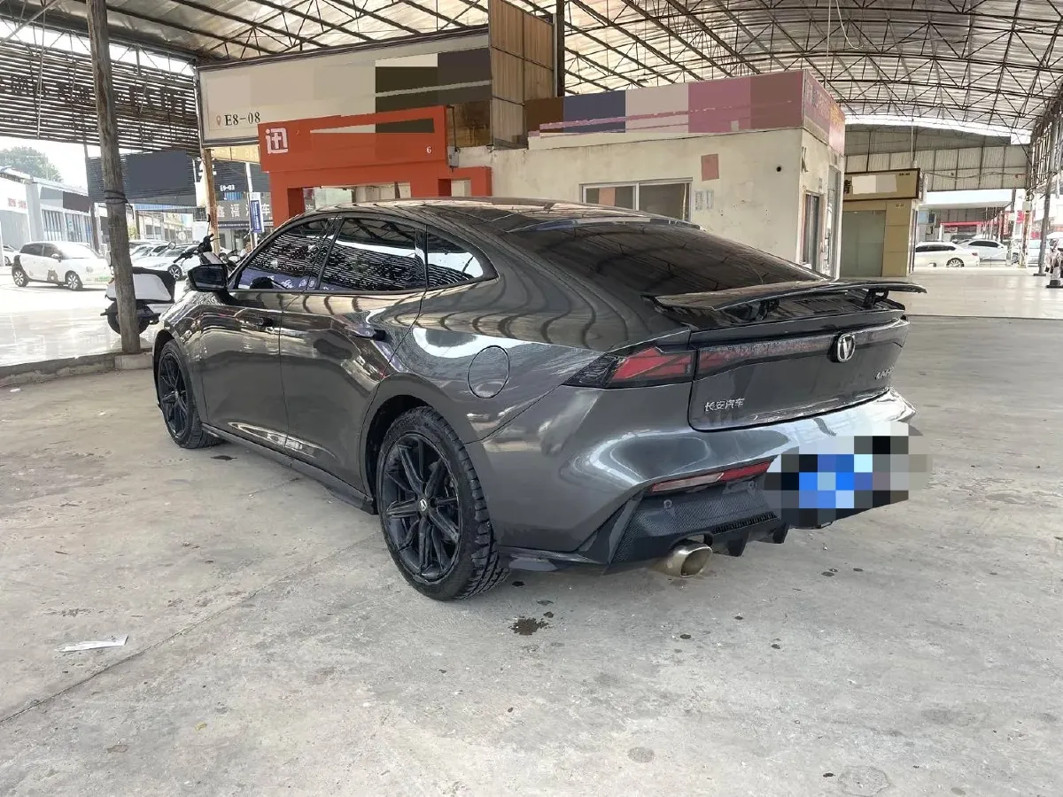 2022 ChangAn UNI-V 1.5T 188HP L4 7DCT,autocango,china used car exporter,china ev exporter,chinese used car exporter,chinese used ev exporter