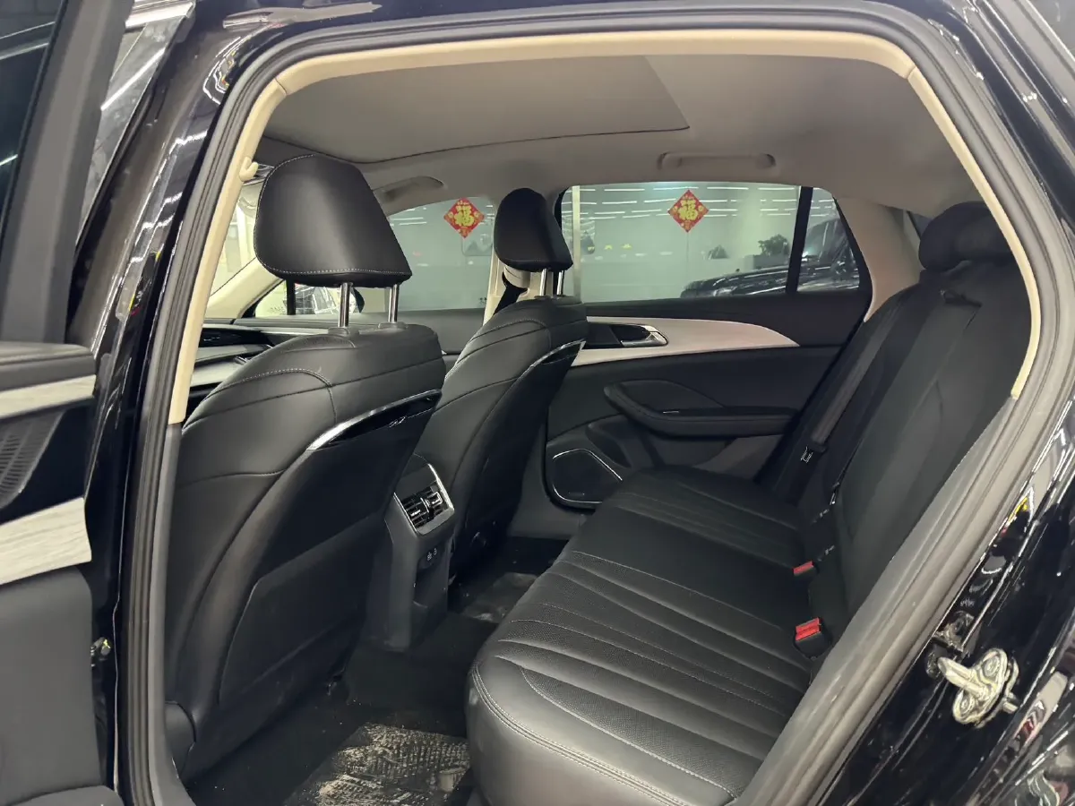 2025 HongQi H5 1.5T 169HP L4 7DCT,autocango,china used car exporter,china ev exporter,chinese used car exporter,chinese used ev exporter