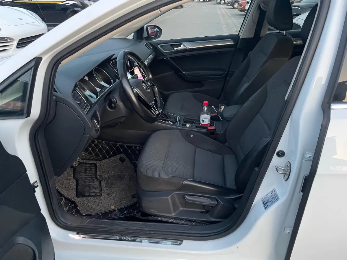 2018 Volkswagen Golf 1.6L 110HP L4 6AT,autocango,china used car exporter,china ev exporter,chinese used car exporter,chinese used ev exporter