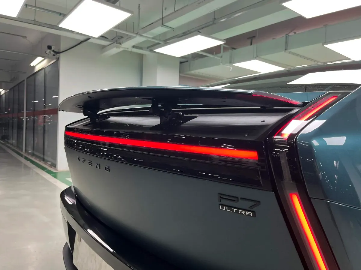 2025 Xpeng P7 BEV,autocango,china used car exporter,china ev exporter,chinese used car exporter,chinese used ev exporter