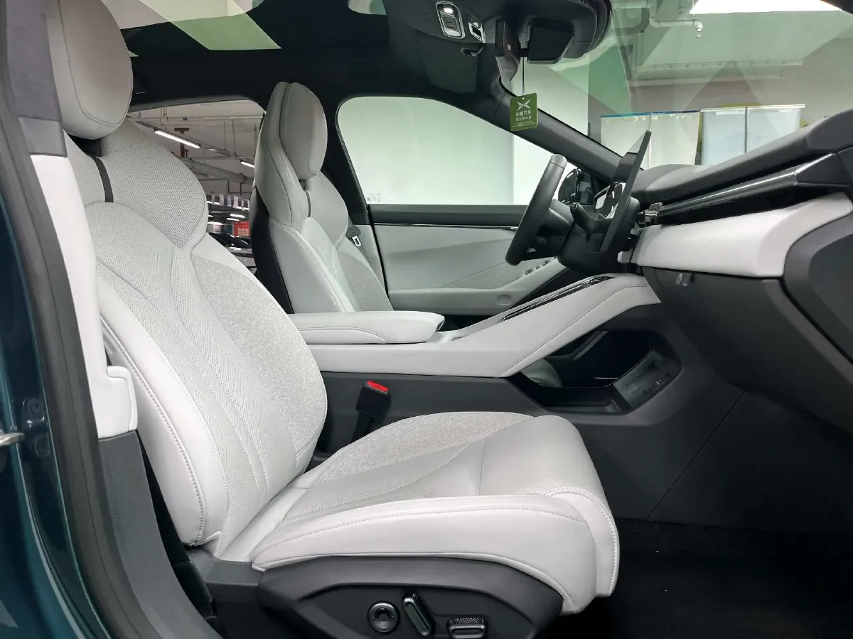 2025 Xpeng P7 BEV,autocango,china used car exporter,china ev exporter,chinese used car exporter,chinese used ev exporter