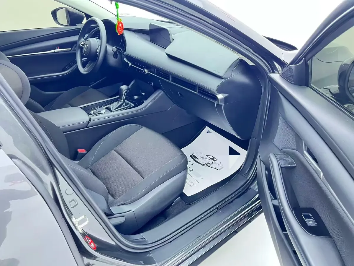 2023 Mazda 3 Axela 2.0L 158HP L4 6AT,autocango,china used car exporter,china ev exporter,chinese used car exporter,chinese used ev exporter