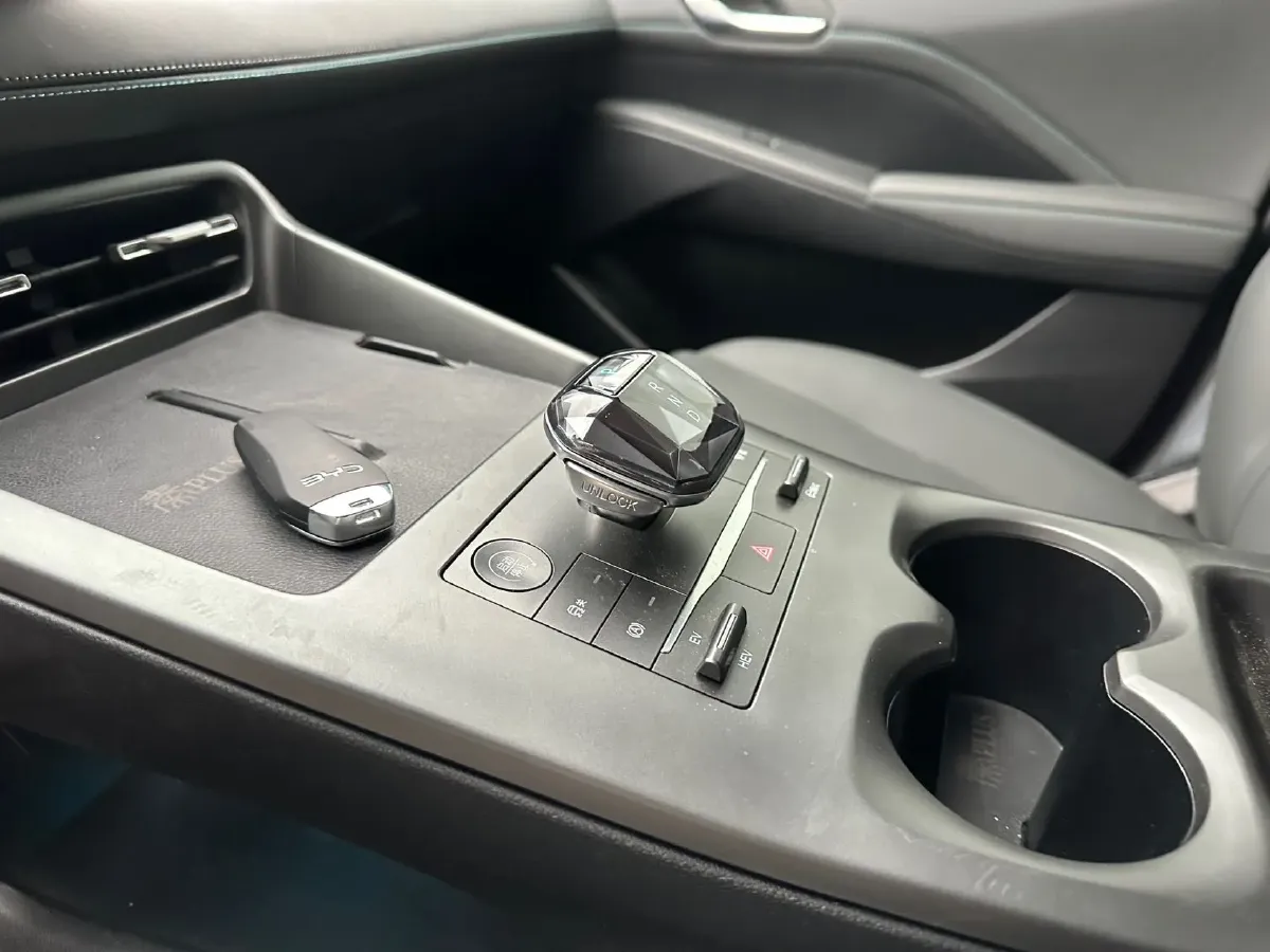 2025 BYD Qin Plus 1.5L 101HP L4 E-CVT PHEV 7.68KWH,autocango,china used car exporter,china ev exporter,chinese used car exporter,chinese used ev exporter