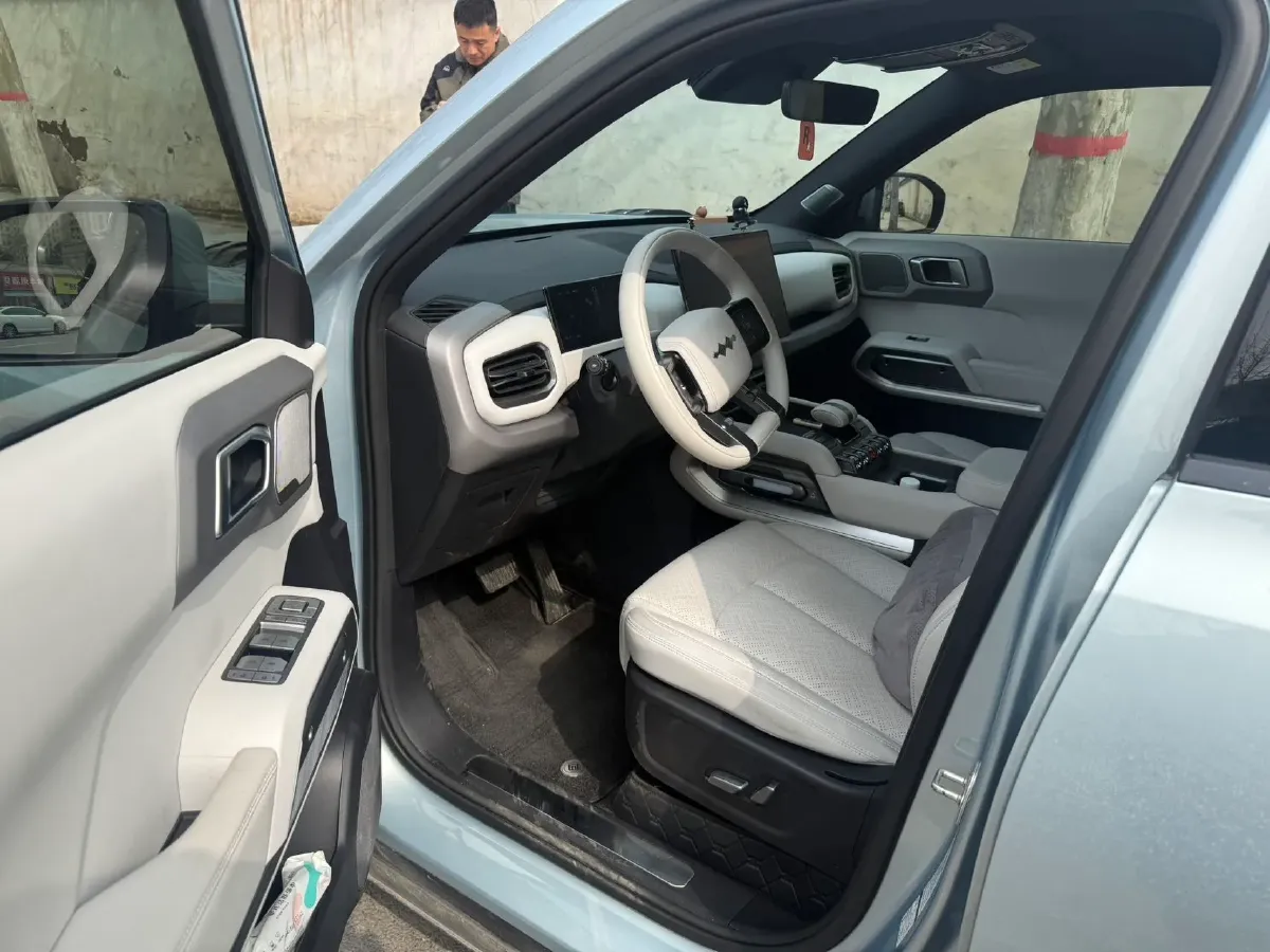 2025 FangChengBao Tai 3 BEV,autocango,china used car exporter,china ev exporter,chinese used car exporter,chinese used ev exporter