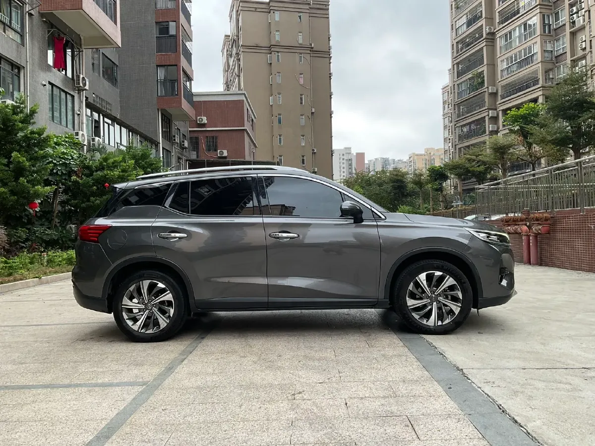 2021 GAC Trumpchi GS4 1.5T 169HP L4 6AT,autocango,china used car exporter,china ev exporter,chinese used car exporter,chinese used ev exporter