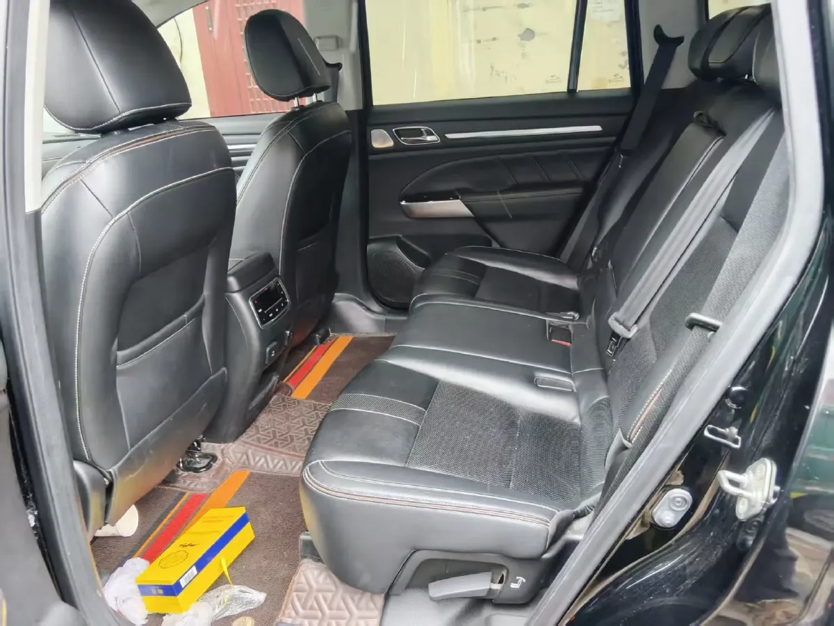 2020 GAC Trumpchi GS8 2.0T 252HP L4 6AT,autocango,china used car exporter,china ev exporter,chinese used car exporter,chinese used ev exporter