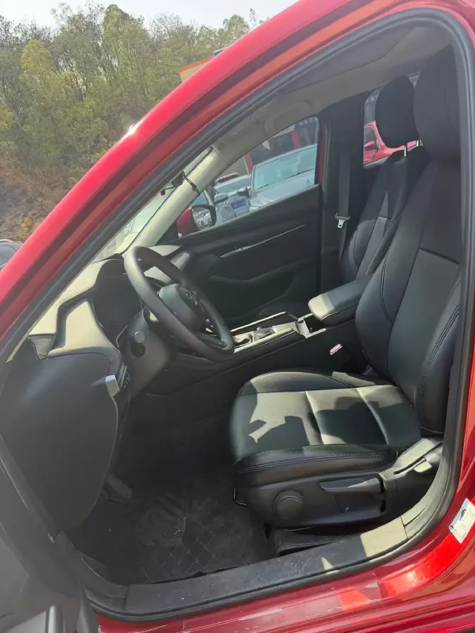 2021 Mazda 3 Axela 1.5L 117HP L4 6AT,autocango,china used car exporter,china ev exporter,chinese used car exporter,chinese used ev exporter