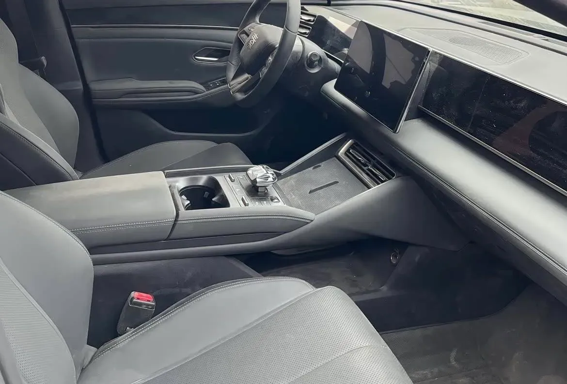 2024 BYD QinL 1.5L 101HP L4 E-CVT PHEV 10.08KWH,autocango,china used car exporter,china ev exporter,chinese used car exporter,chinese used ev exporter