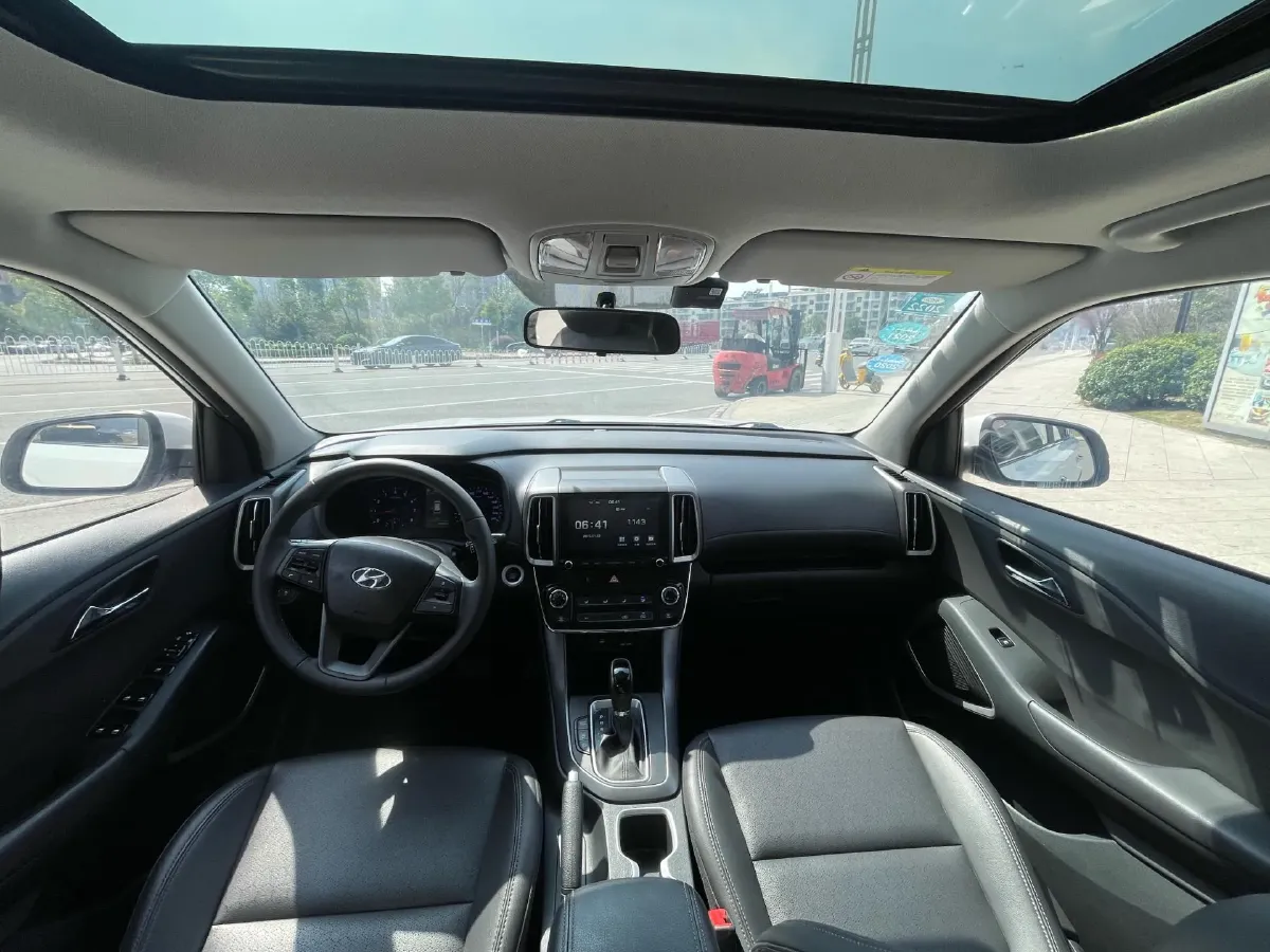 2018 Hyundai ix35 2.0L 160HP L4 6AT,autocango,china used car exporter,china ev exporter,chinese used car exporter,chinese used ev exporter