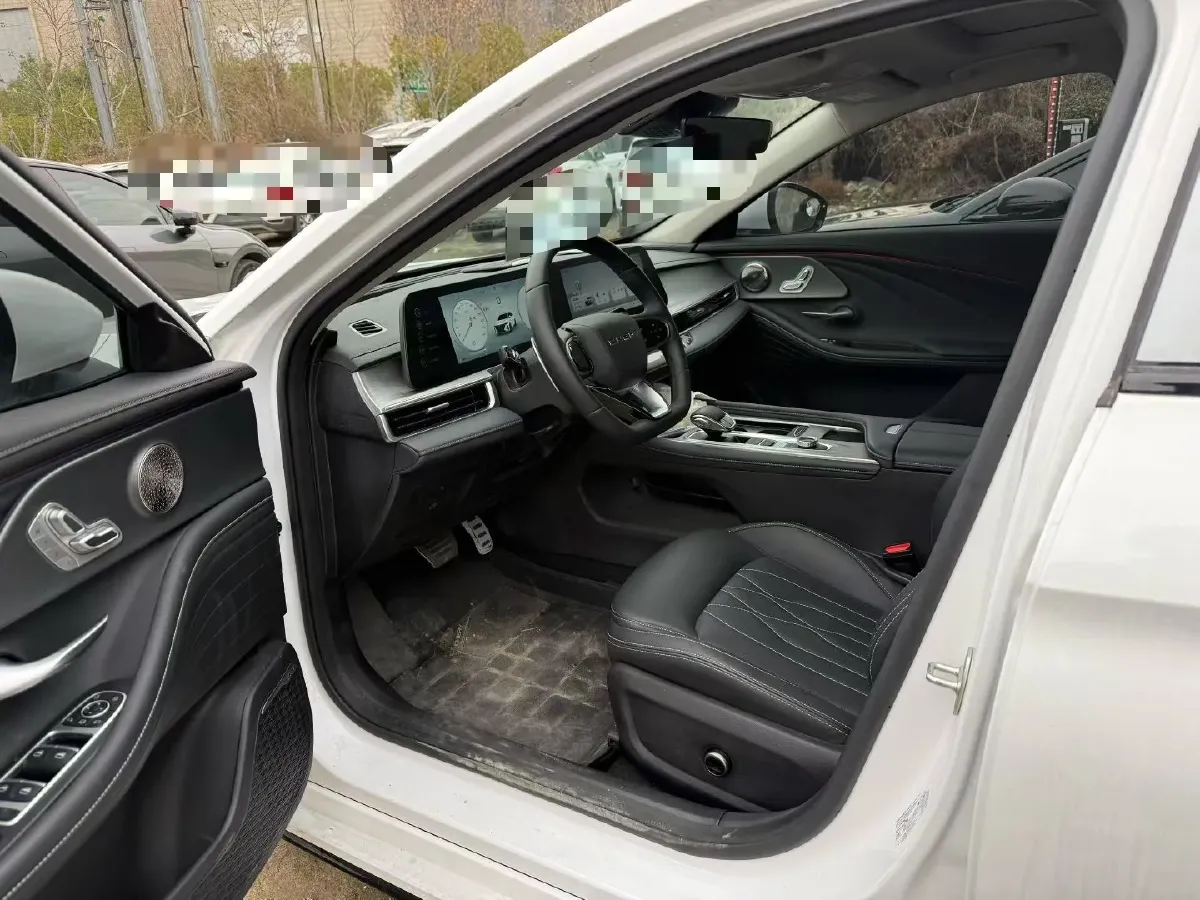 2025 Chery Arrizo 8 1.6T 197HP L4 7DCT,autocango,china used car exporter,china ev exporter,chinese used car exporter,chinese used ev exporter