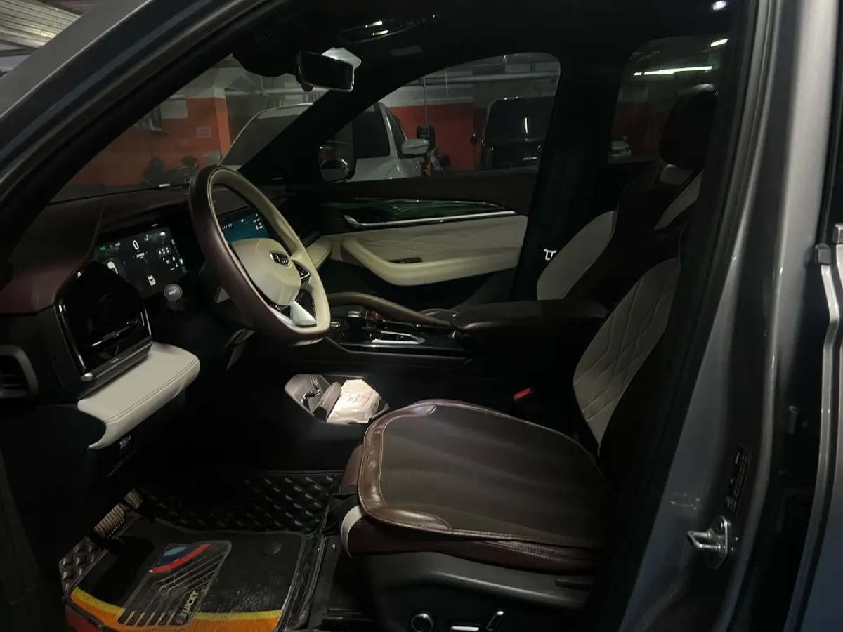 2021 Geely Monjaro 2.0T 238HP L4 8AT,autocango,china used car exporter,china ev exporter,chinese used car exporter,chinese used ev exporter