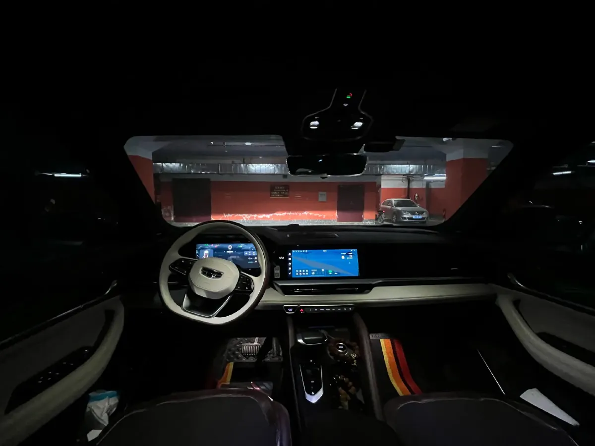 2021 Geely Monjaro 2.0T 238HP L4 8AT,autocango,china used car exporter,china ev exporter,chinese used car exporter,chinese used ev exporter