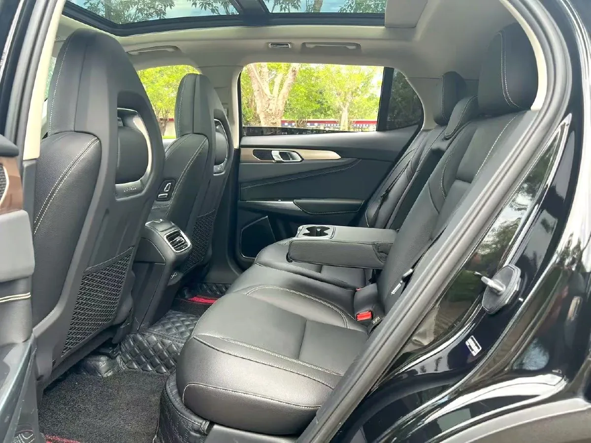 2019 LYNK&CO 01 2.0T 190HP L4 6AT,autocango,china used car exporter,china ev exporter,chinese used car exporter,chinese used ev exporter