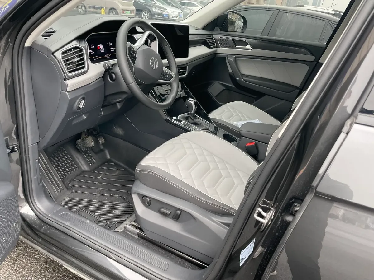 2025 Volkswagen Tayron 1.5T 160HP L4 7DCT,autocango,china used car exporter,china ev exporter,chinese used car exporter,chinese used ev exporter