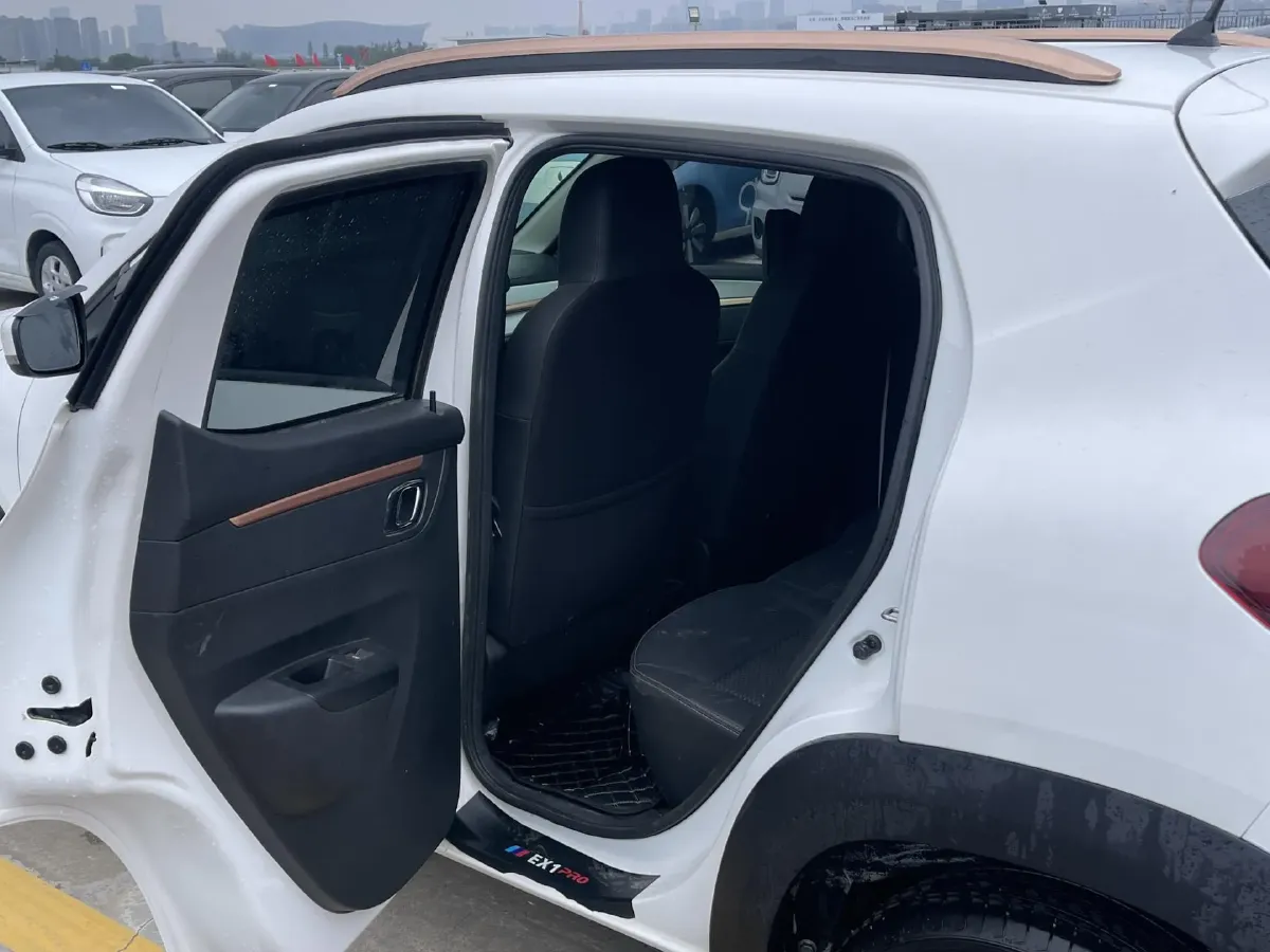 2022 DongFeng Nammi BOX BEV 27.17KWH,autocango,china used car exporter,china ev exporter,chinese used car exporter,chinese used ev exporter