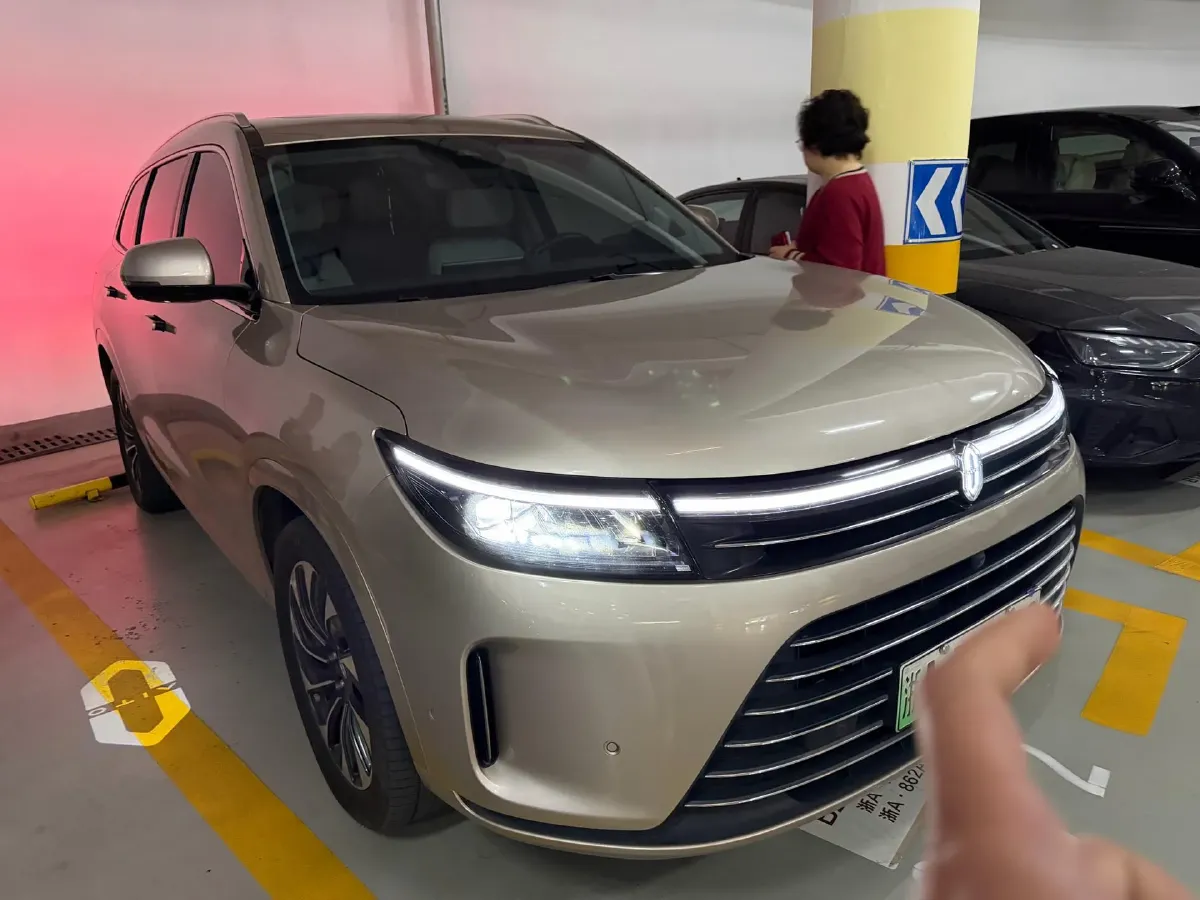 2022 Infiniti Q50L 2.0T 211HP L4 7AT,autocango,china used car exporter,china ev exporter,chinese used car exporter,chinese used ev exporter