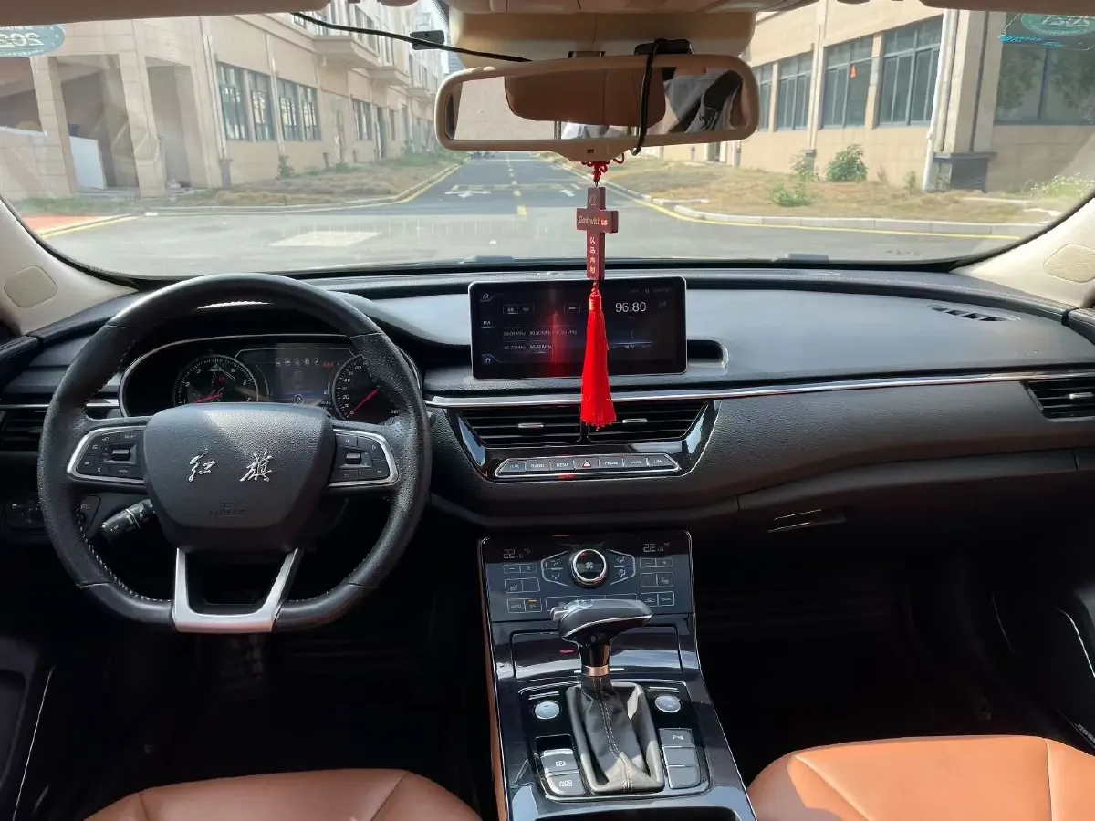 2019 HongQi H5 1.8T 180HP L4 6AT,autocango,china used car exporter,china ev exporter,chinese used car exporter,chinese used ev exporter