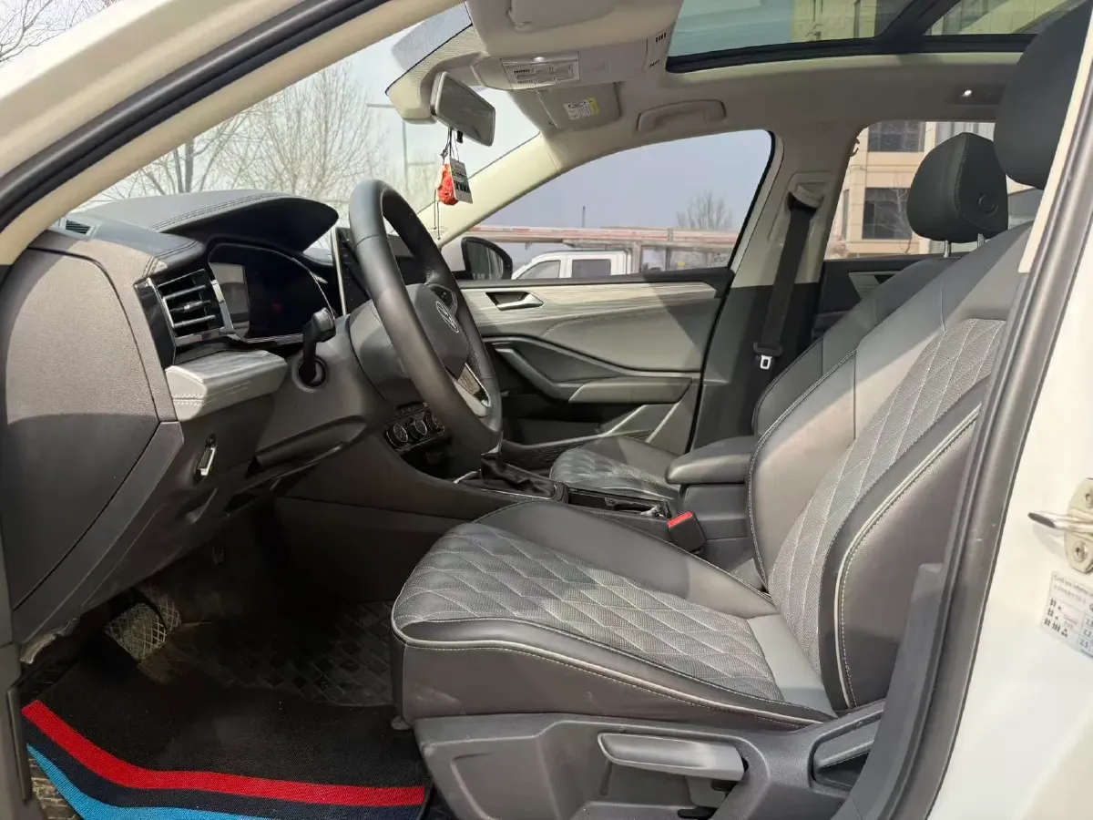 2024 Volkswagen Sagitar 1.5T 160HP L4 7DCT,autocango,china used car exporter,china ev exporter,chinese used car exporter,chinese used ev exporter