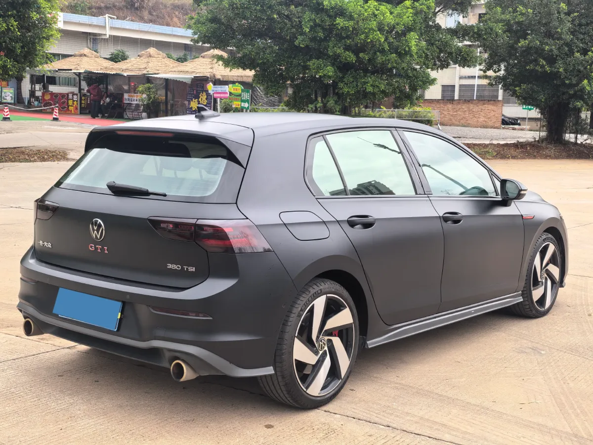 2021 Volkswagen GolfGTI 2.0T 220HP L4 7DCT,autocango,china used car exporter,china ev exporter,chinese used car exporter,chinese used ev exporter