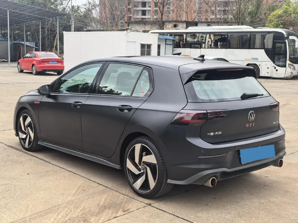 2021 Volkswagen GolfGTI 2.0T 220HP L4 7DCT,autocango,china used car exporter,china ev exporter,chinese used car exporter,chinese used ev exporter