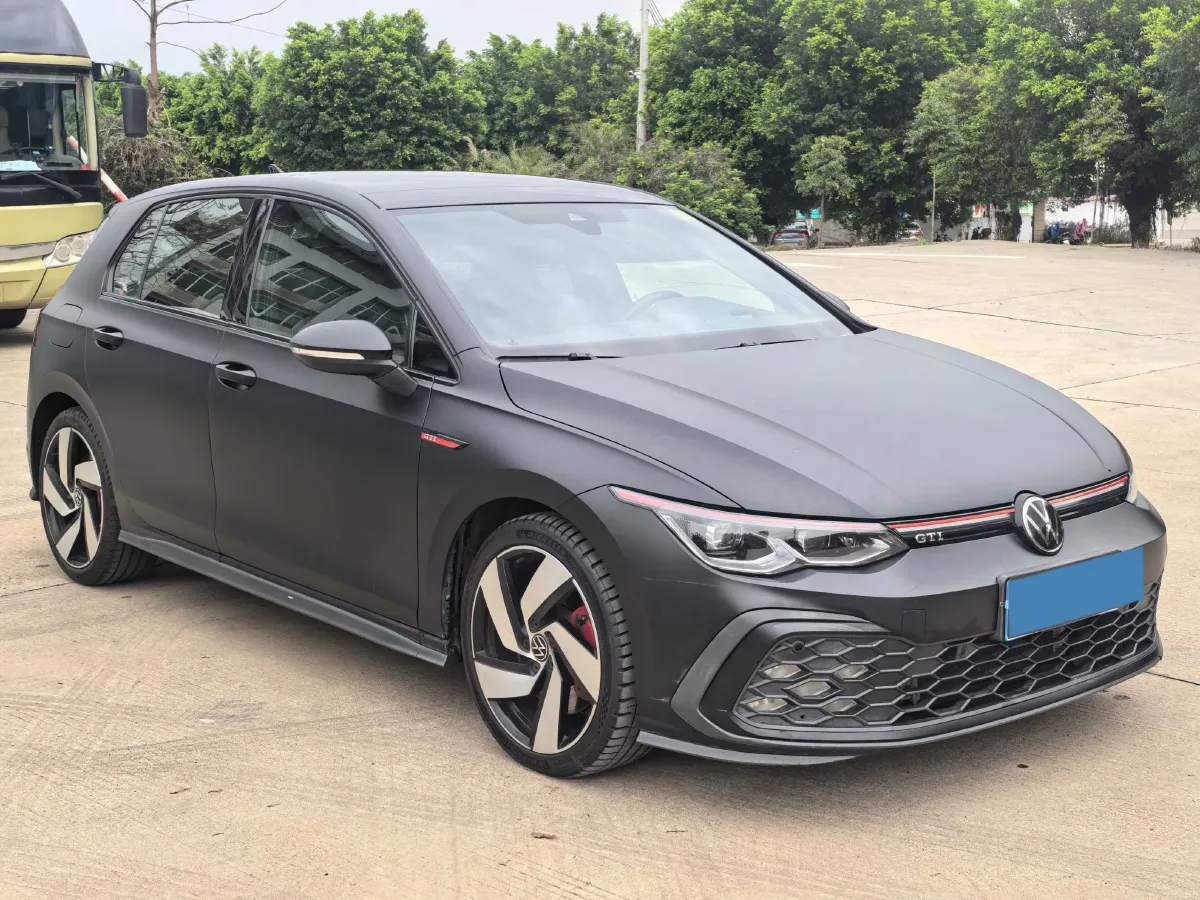 2021 Volkswagen GolfGTI 2.0T 220HP L4 7DCT,autocango,china used car exporter,china ev exporter,chinese used car exporter,chinese used ev exporter