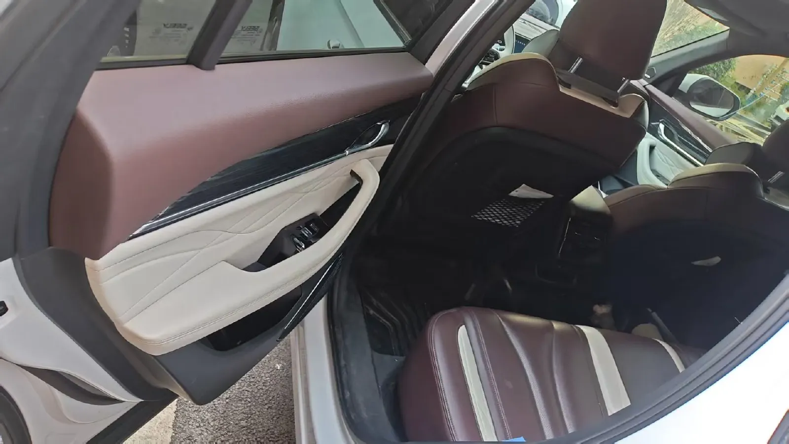 2021 Geely Monjaro 2.0T 238HP L4 8AT,autocango,china used car exporter,china ev exporter,chinese used car exporter,chinese used ev exporter