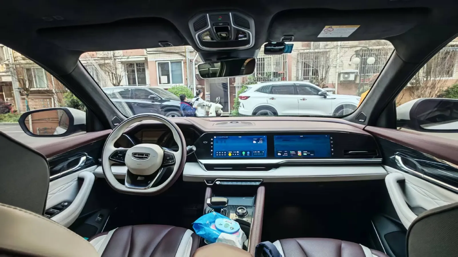 2021 Geely Monjaro 2.0T 238HP L4 8AT,autocango,china used car exporter,china ev exporter,chinese used car exporter,chinese used ev exporter