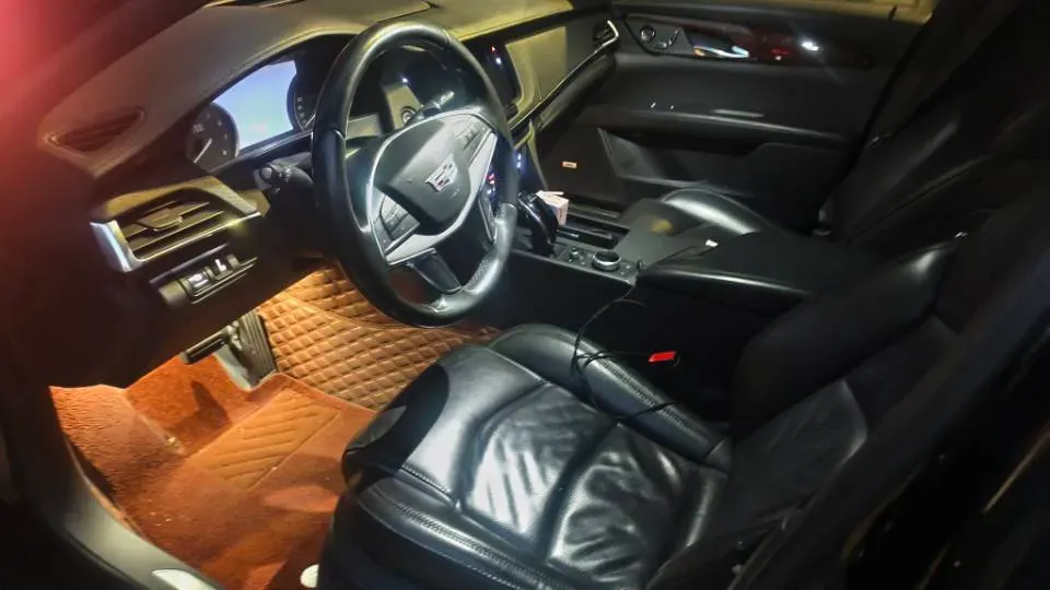 2021 Cadillac CT6 2.0T 237HP L4 10AT,autocango,china used car exporter,china ev exporter,chinese used car exporter,chinese used ev exporter