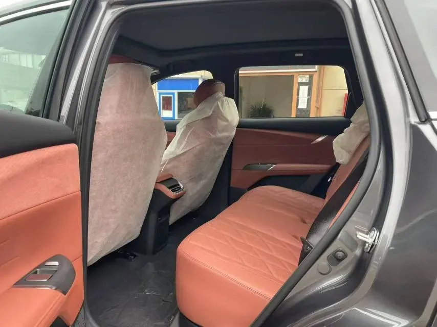 2025 ChangAn CS75 Plus 2.0T 233HP L4 8AT,autocango,china used car exporter,china ev exporter,chinese used car exporter,chinese used ev exporter