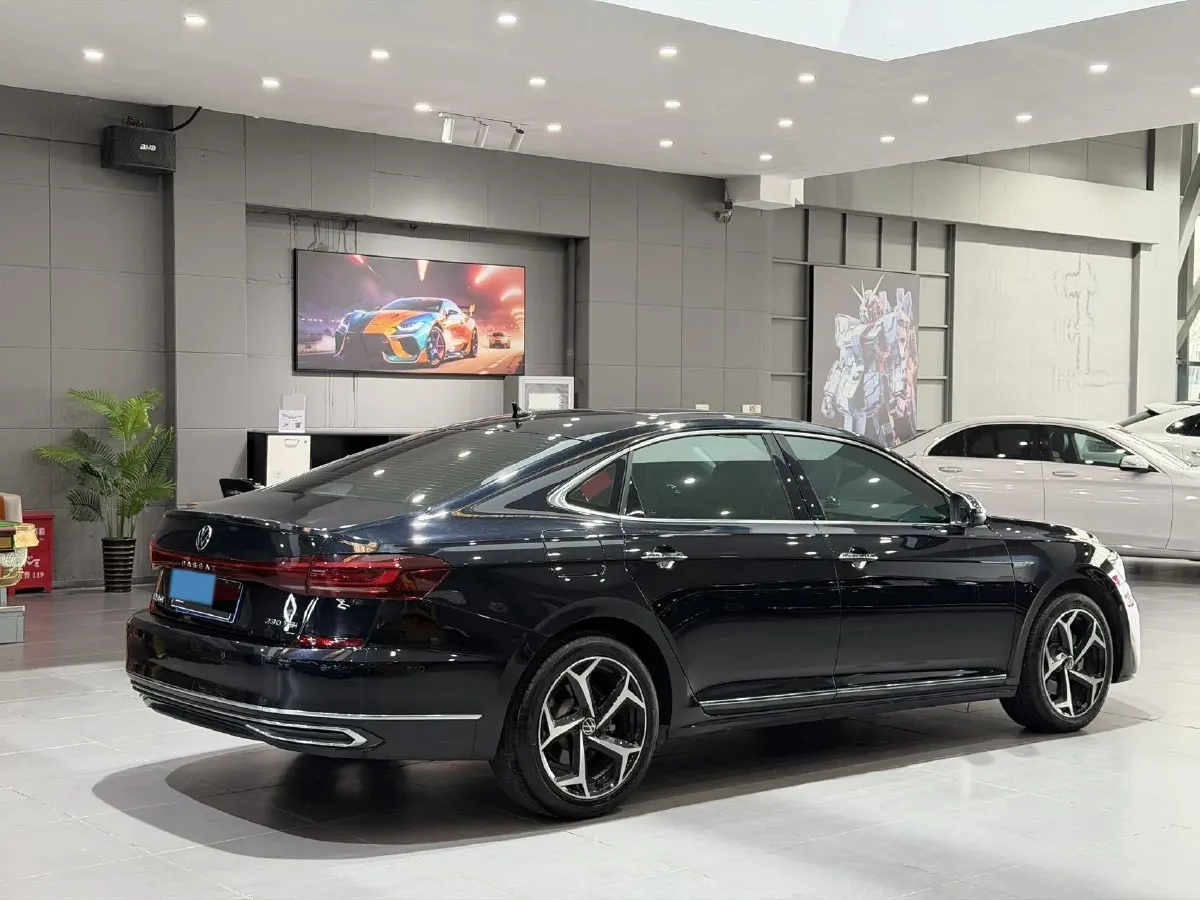 2023 Volkswagen Passat 2.0T 186HP L4 7DCT,autocango,china used car exporter,china ev exporter,chinese used car exporter,chinese used ev exporter