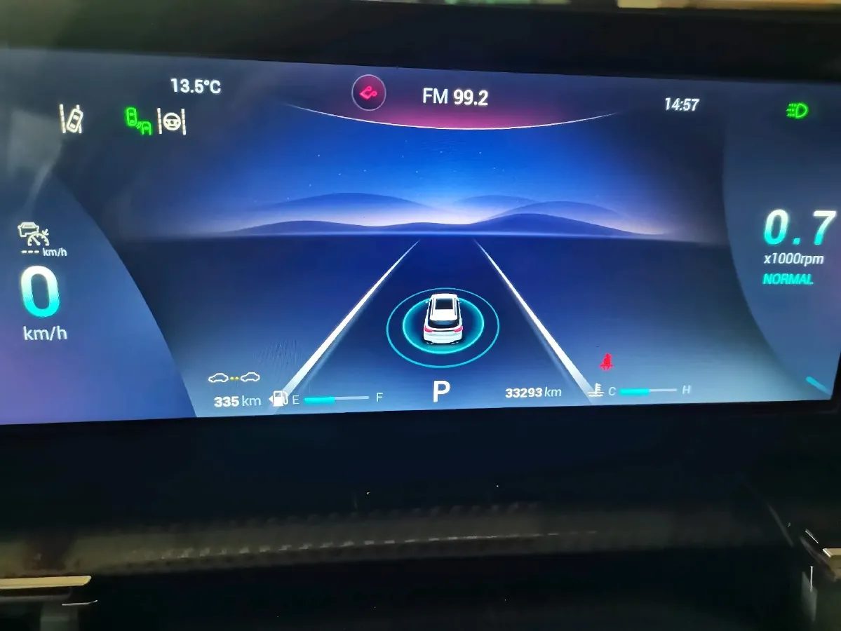 2023 Chery Tiggo 7 Plus 1.6T 197HP L4 7DCT,autocango,china used car exporter,china ev exporter,chinese used car exporter,chinese used ev exporter