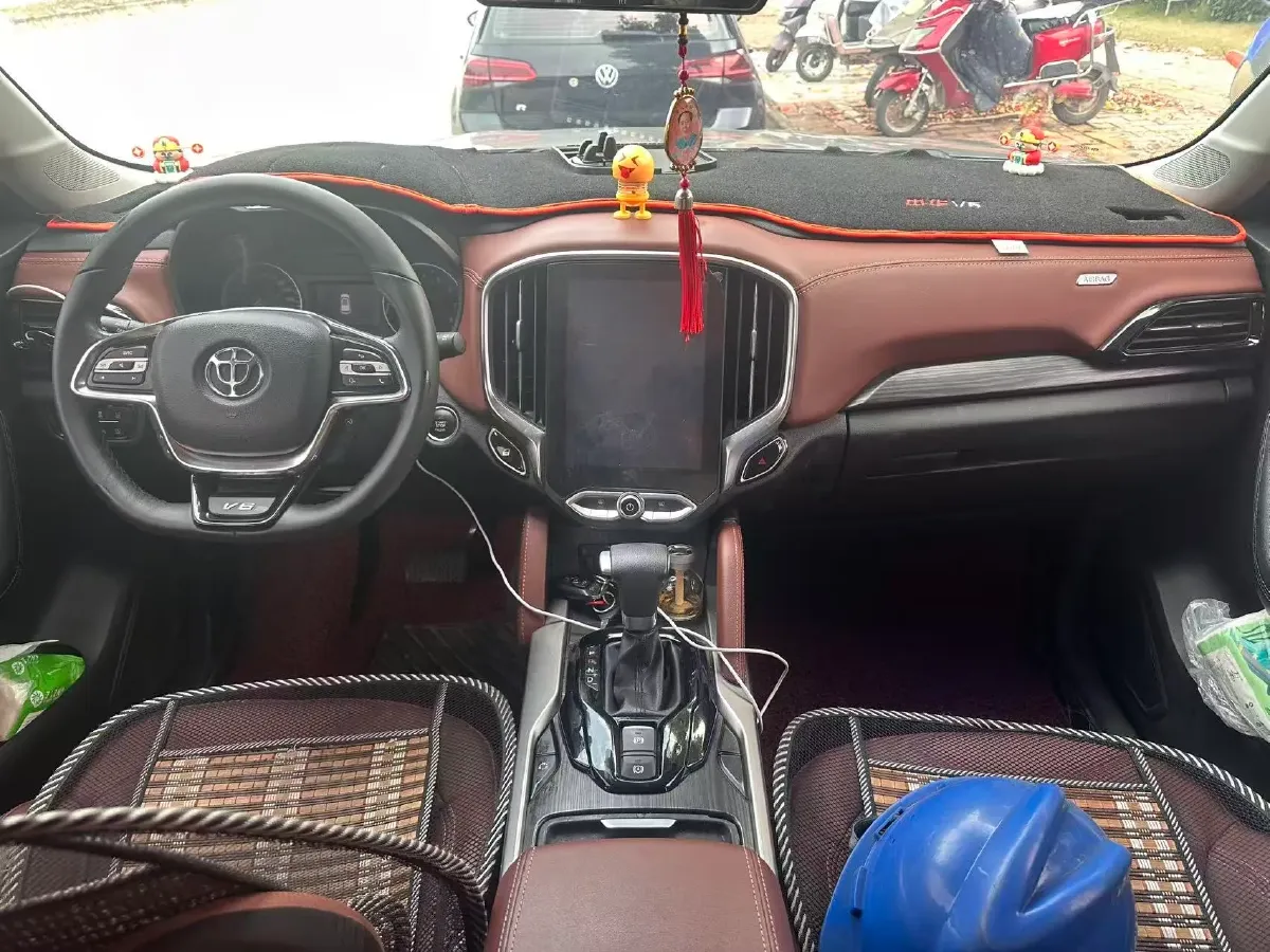 2018 Brilliance Auto V6 1.5T 150HP L4 7DCT,autocango,china used car exporter,china ev exporter,chinese used car exporter,chinese used ev exporter