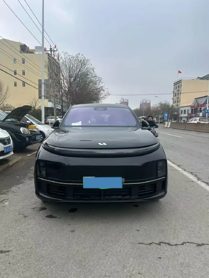 2024 Li L7 Range Extended 154HP REEV 42.8KWH,autocango,china used car exporter,china ev exporter,chinese used car exporter,chinese used ev exporter
