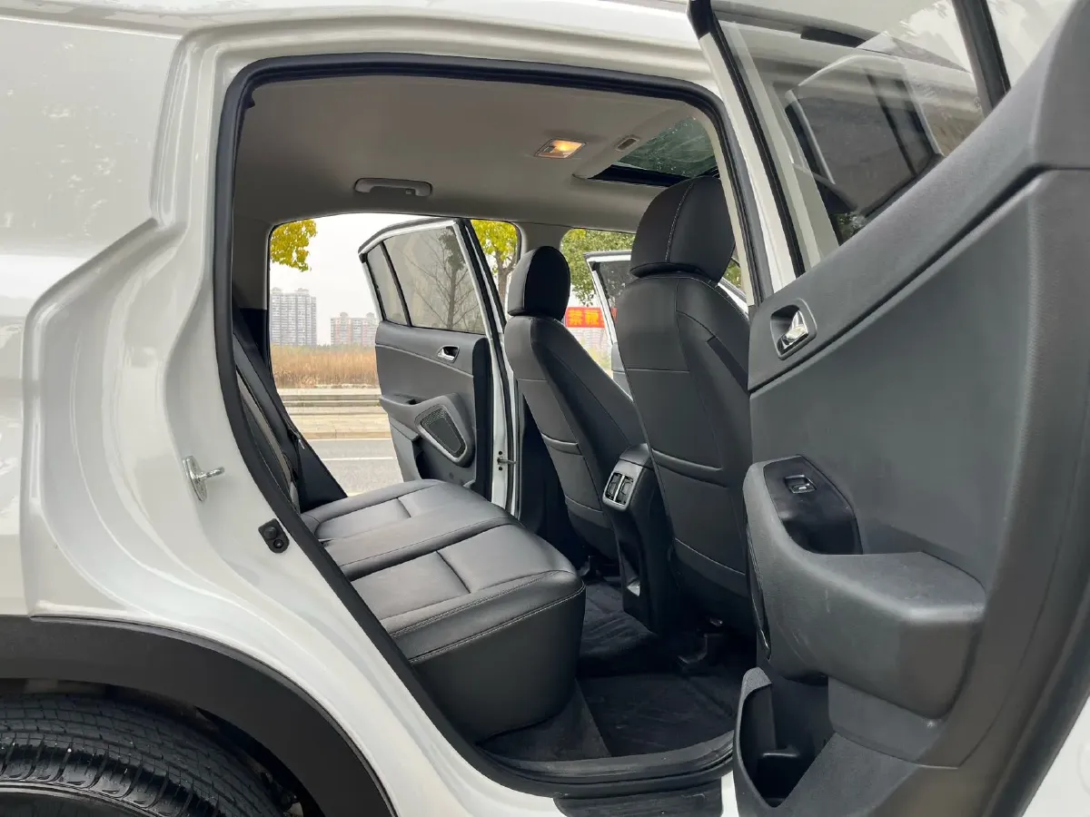 2021 Hyundai ix35 1.4T 140HP L4 7DCT,autocango,china used car exporter,china ev exporter,chinese used car exporter,chinese used ev exporter