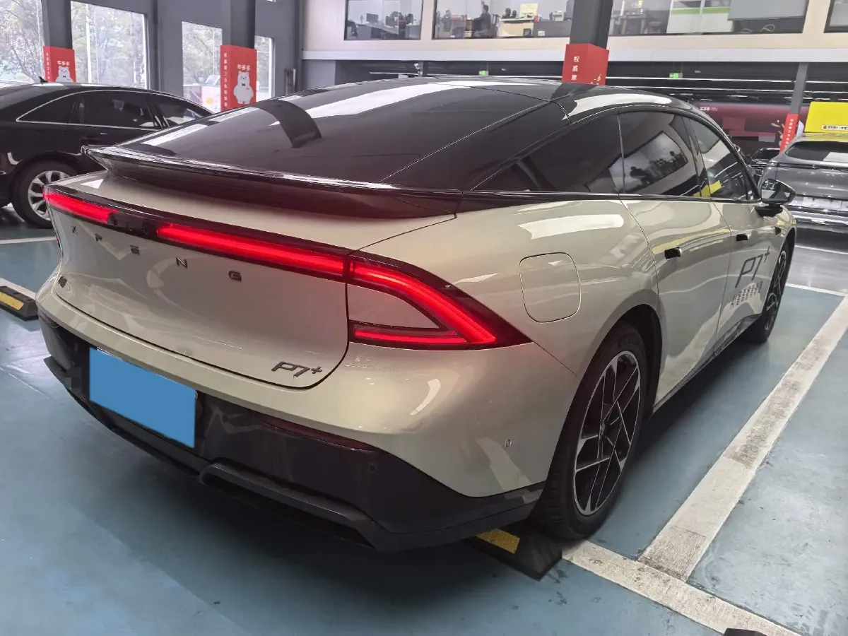 2024 Xpeng P7+ BEV 60.7KWH,autocango,china used car exporter,china ev exporter,chinese used car exporter,chinese used ev exporter