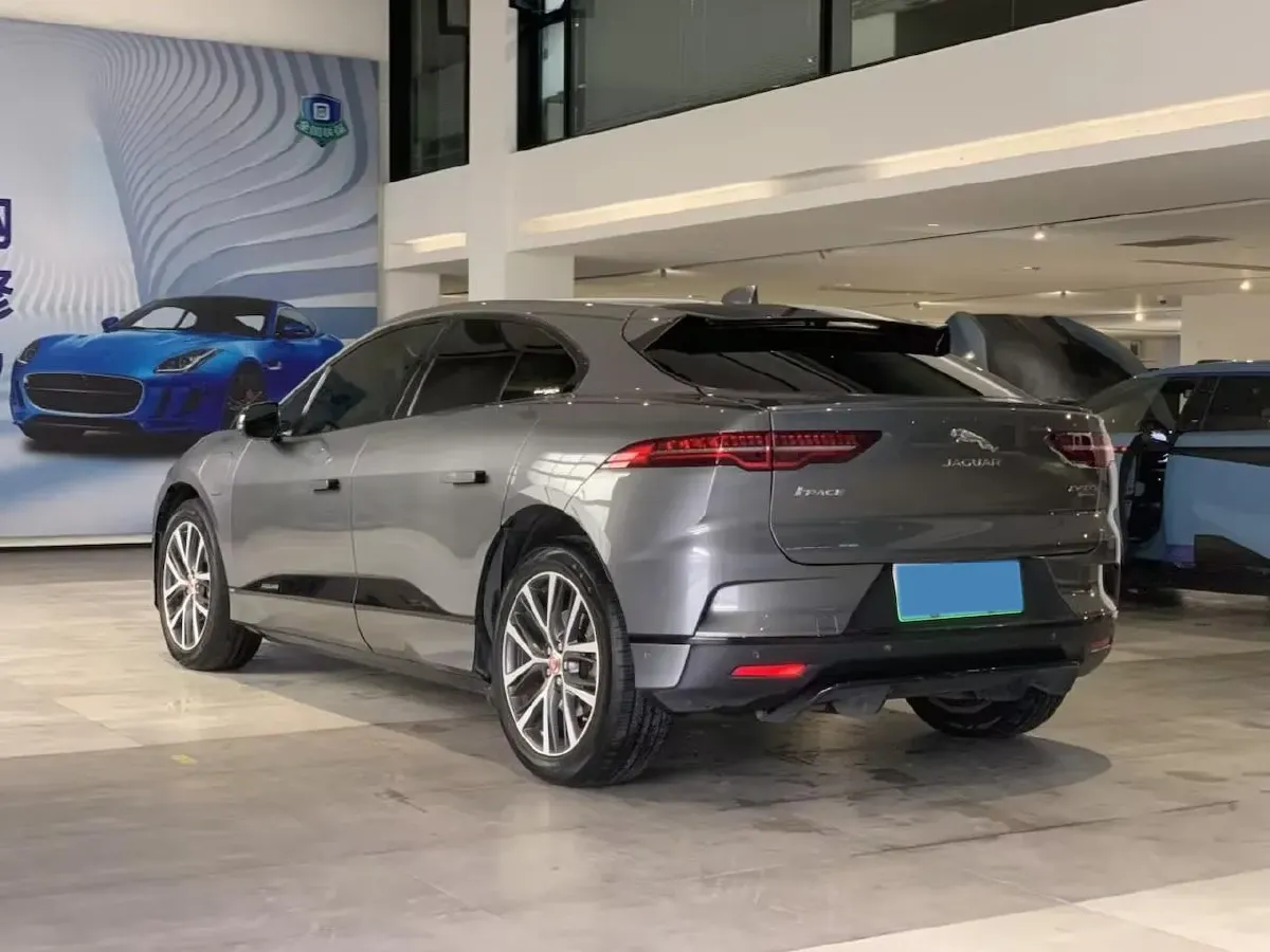 2018 Jaguar XF 3.0T 380HP V6 8AT,autocango,china used car exporter,china ev exporter,chinese used car exporter,chinese used ev exporter