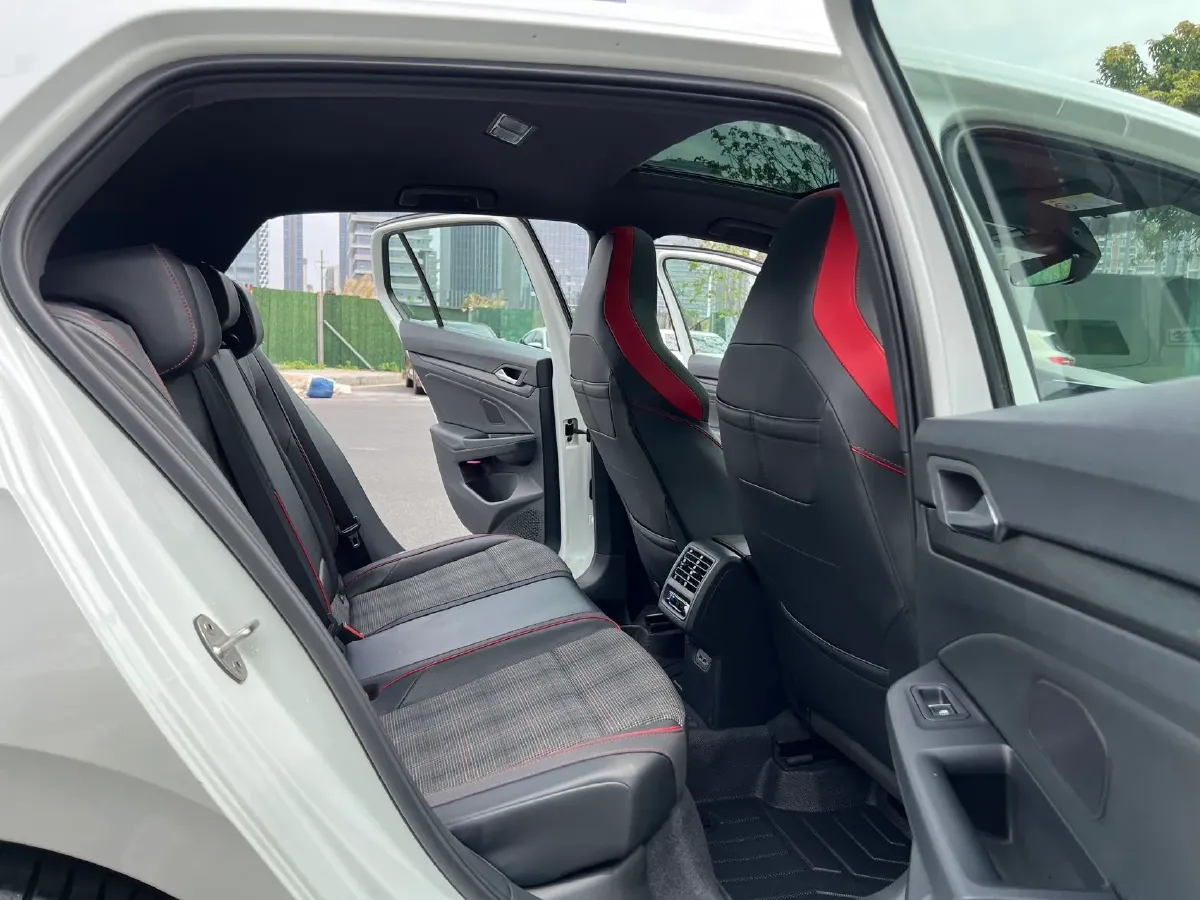 2021 Honda CR-V 1.5T 193HP L4 CVT,autocango,china used car exporter,china ev exporter,chinese used car exporter,chinese used ev exporter