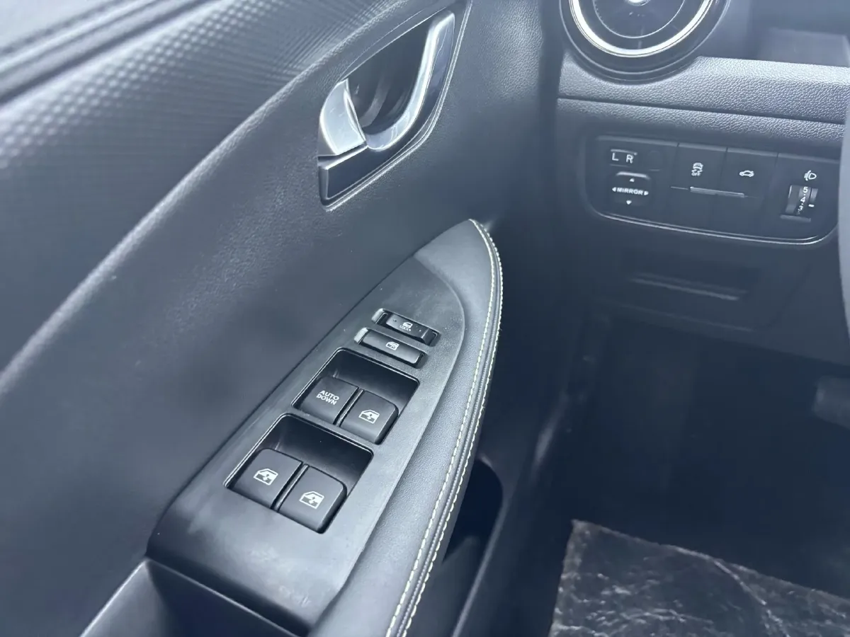 2019 ChangAn Alsvin 1.5L 107HP L4 5DCT,autocango,china used car exporter,china ev exporter,chinese used car exporter,chinese used ev exporter