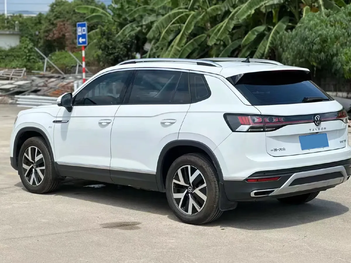 2024 Volkswagen Tayron 2.0T 186HP L4 7DCT,autocango,china used car exporter,china ev exporter,chinese used car exporter,chinese used ev exporter