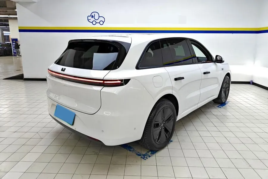 2024 Li L6 Range Extended 154HP L4 REEV 36.8KWH,autocango,china used car exporter,china ev exporter,chinese used car exporter,chinese used ev exporter